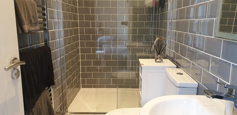 Flat 5, 143 Monks Road, - 1 Bed - Thumbnail 3